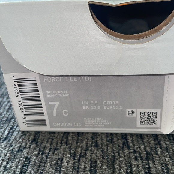 Kids White Sneakers- Air Force One - Picture 2 of 6